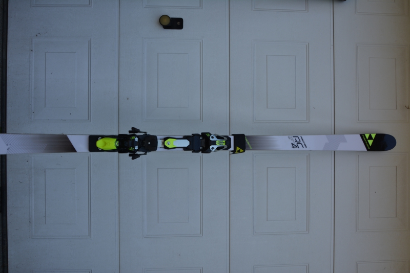 Závodní lyže Fischer-super G(210 cm)