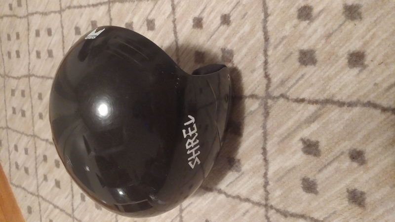 FIS helma SHRED 54-57,5 cm adjustable