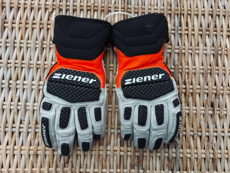 Lyžařské rukavice Ziener Speed Warm glove - vel 7