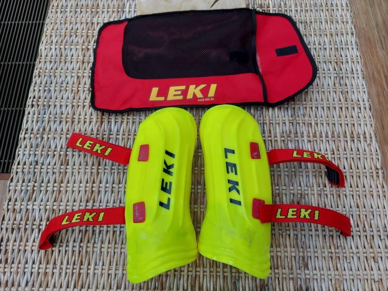 Slalomové chrániče holení Leki Shin Guard - 33cm