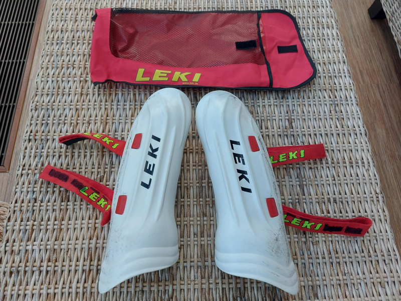 Chránič holeně Leki Shin Guard Worldcup PRO - 40cm