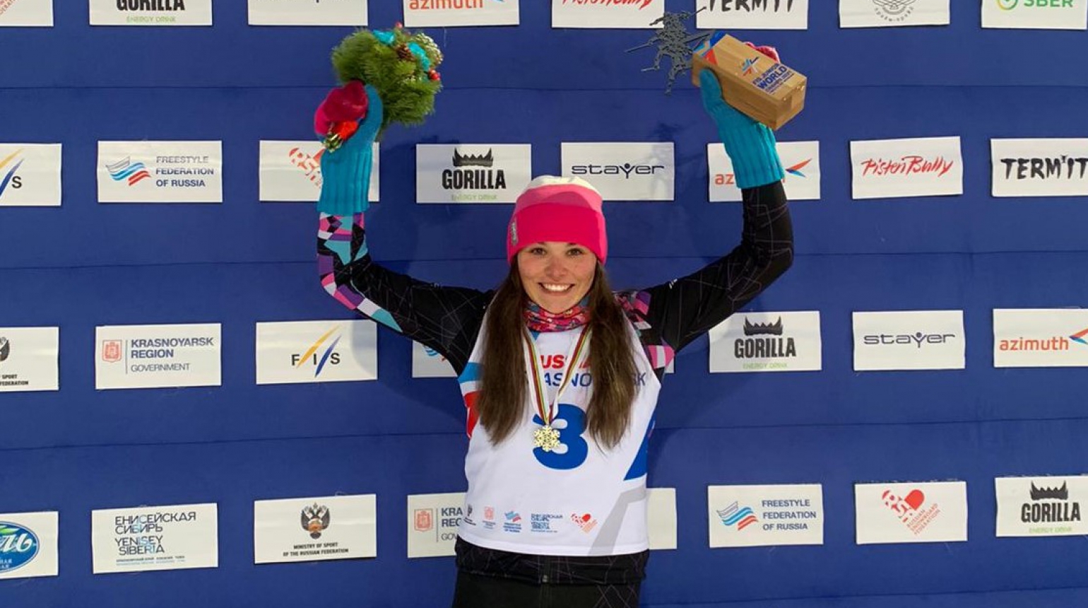 Stříbro! Skicrossařka Diana Cholenská na MSJ vybojovala už pátou českou medaili