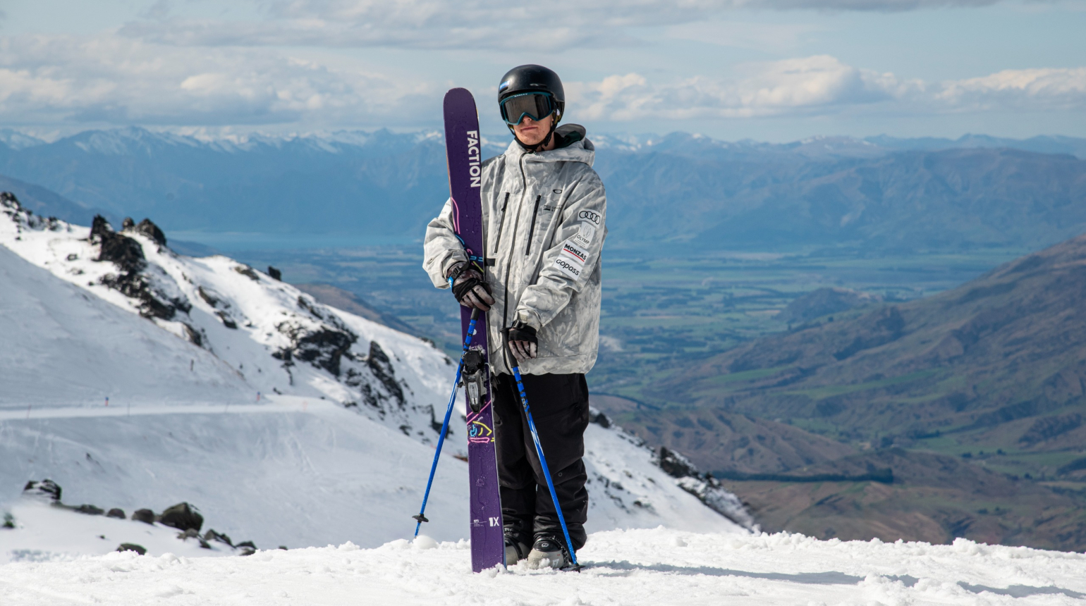 Hudeček ovládl oba FIS závody v halovém závodě ve slopestylu