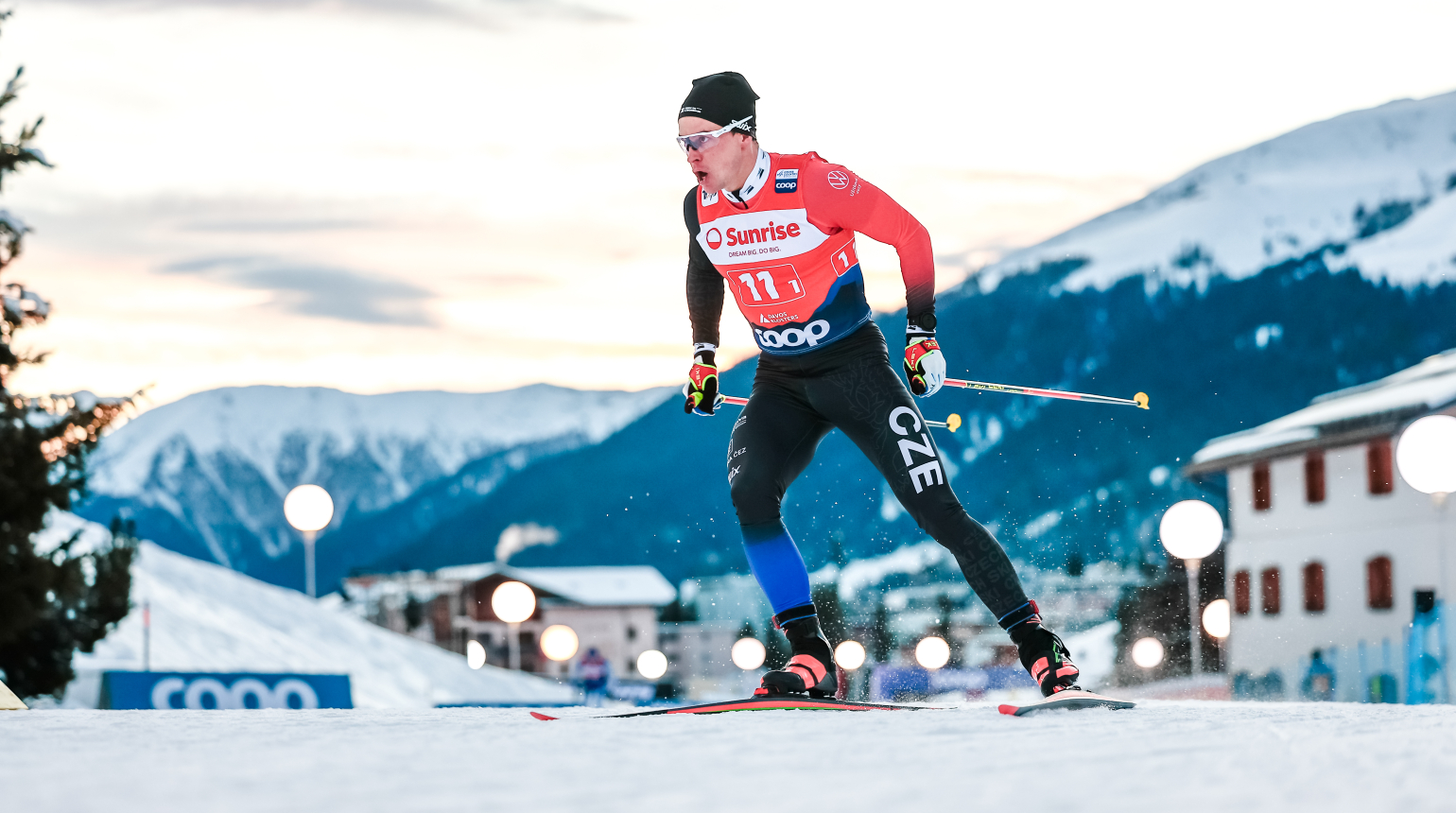 Začíná Tour de Ski, letos poprvé v jedné zemi. Na startu i pět Čechů